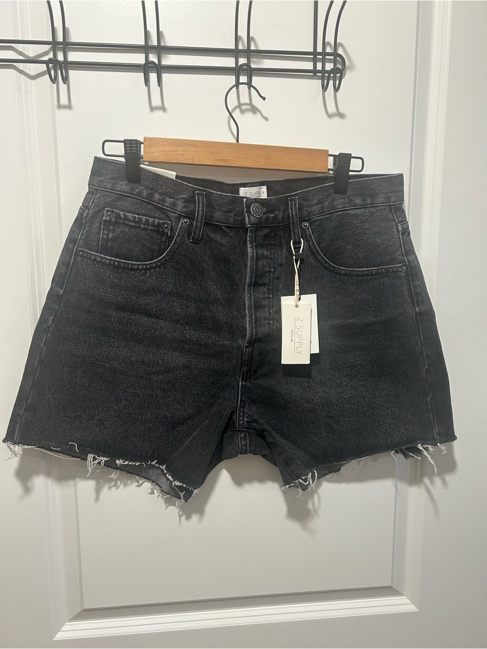 Z SUPPLY Everyday Hi-Rise Denim Shorts - Washed Out Black - Size 29 - NWT